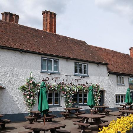 The Tickled Trout Hotel Maidstone Eksteriør billede