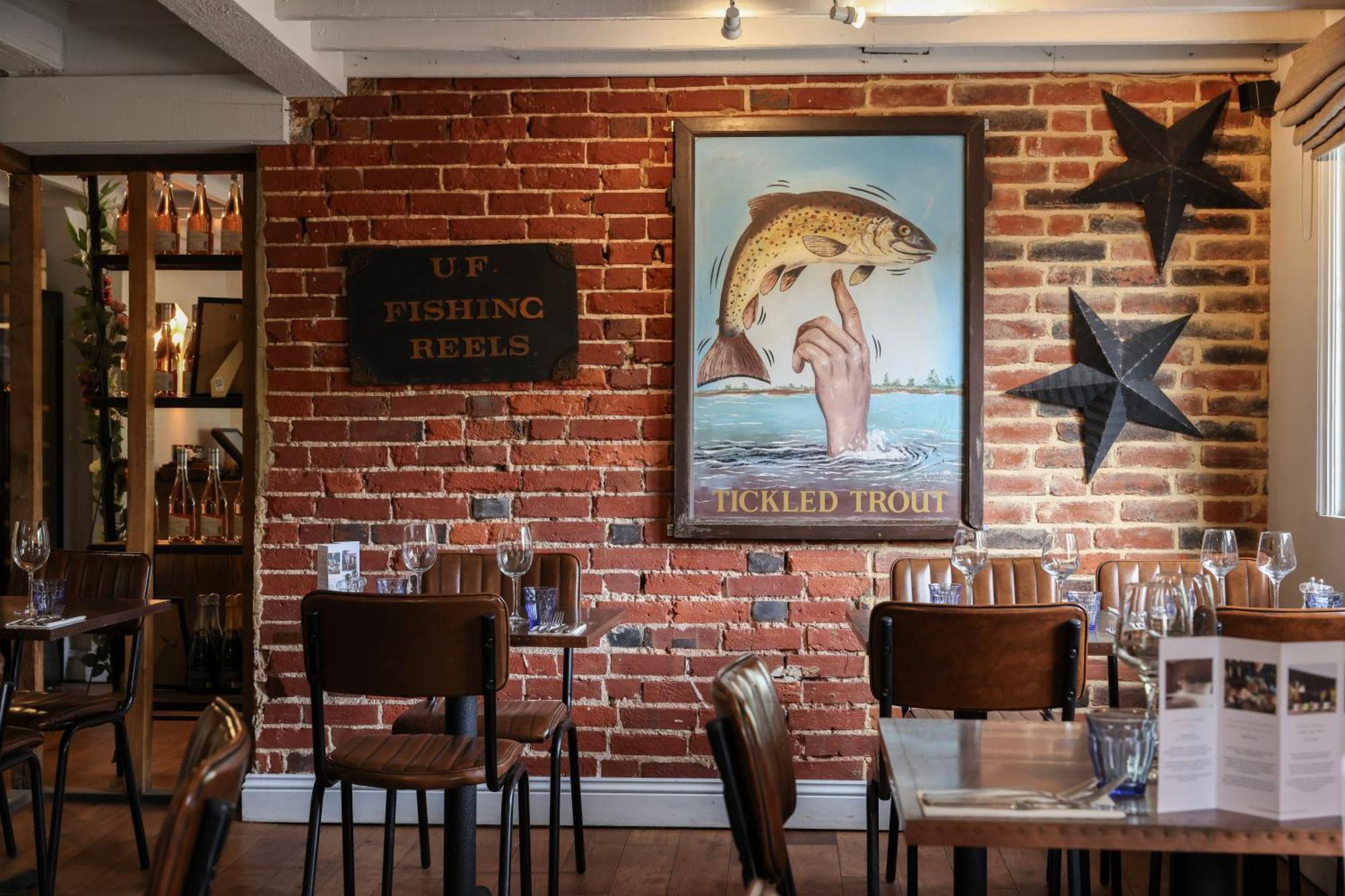 The Tickled Trout Hotel Maidstone Eksteriør billede