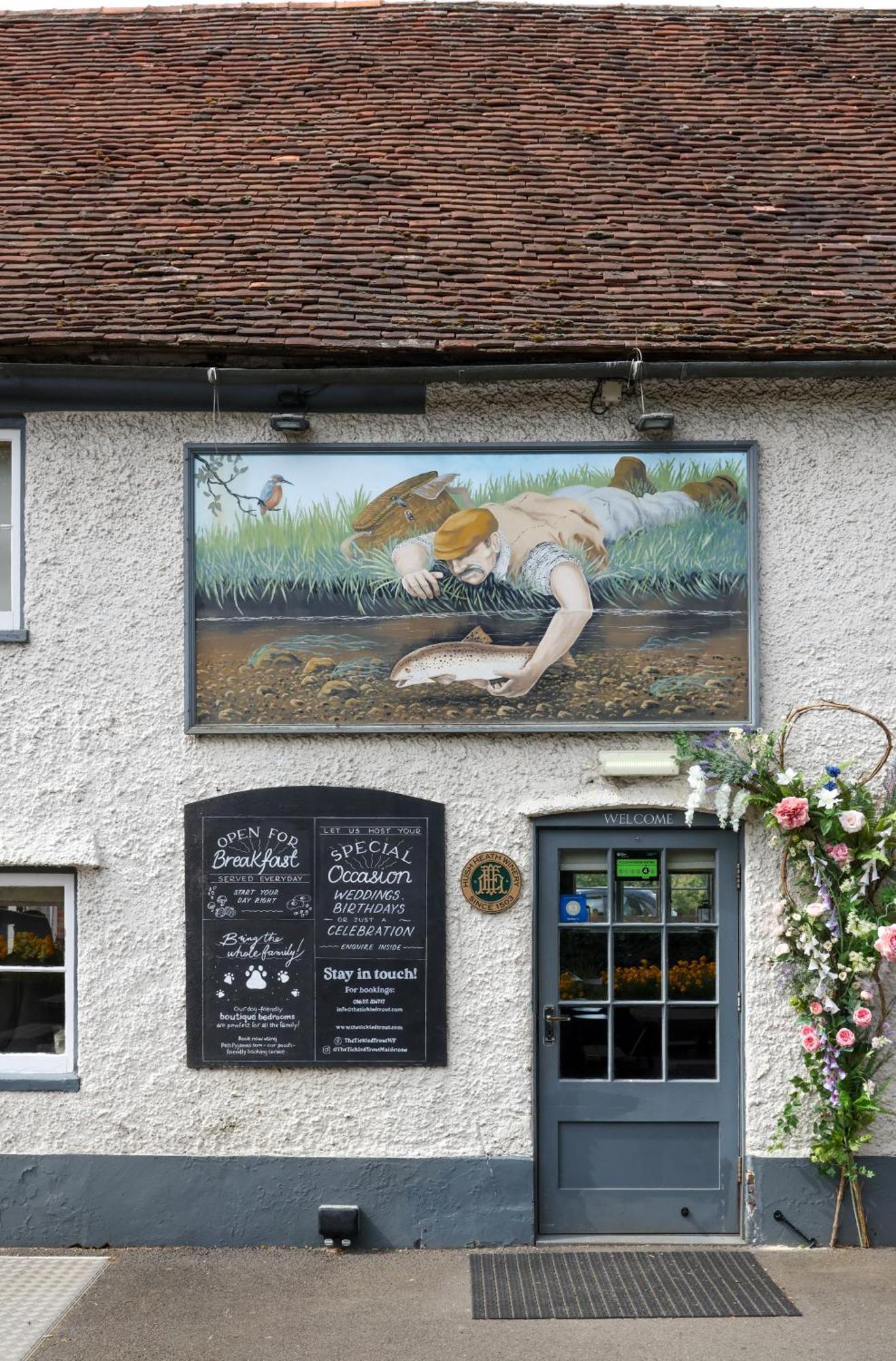 The Tickled Trout Hotel Maidstone Eksteriør billede