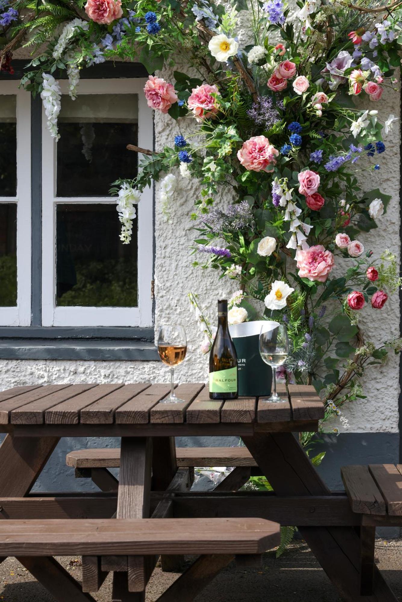 The Tickled Trout Hotel Maidstone Eksteriør billede