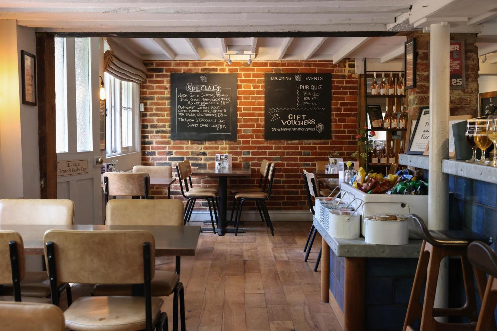 The Tickled Trout Hotel Maidstone Eksteriør billede