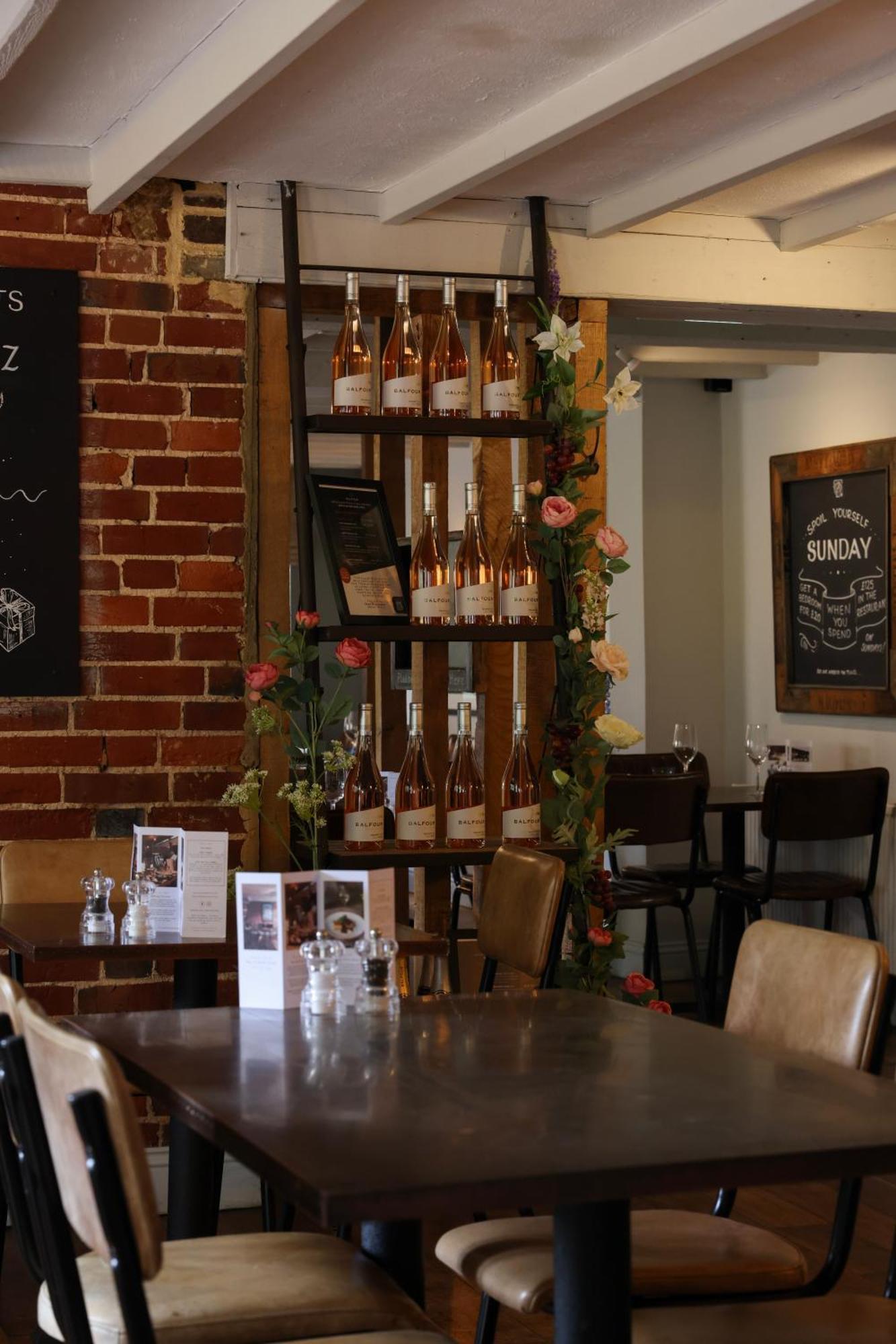 The Tickled Trout Hotel Maidstone Eksteriør billede