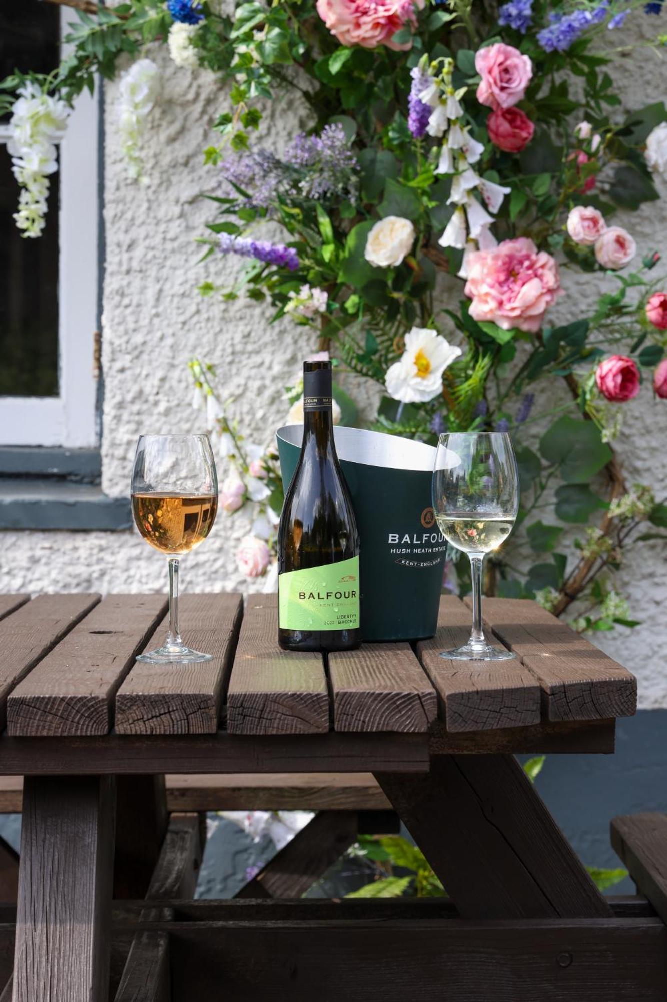 The Tickled Trout Hotel Maidstone Eksteriør billede