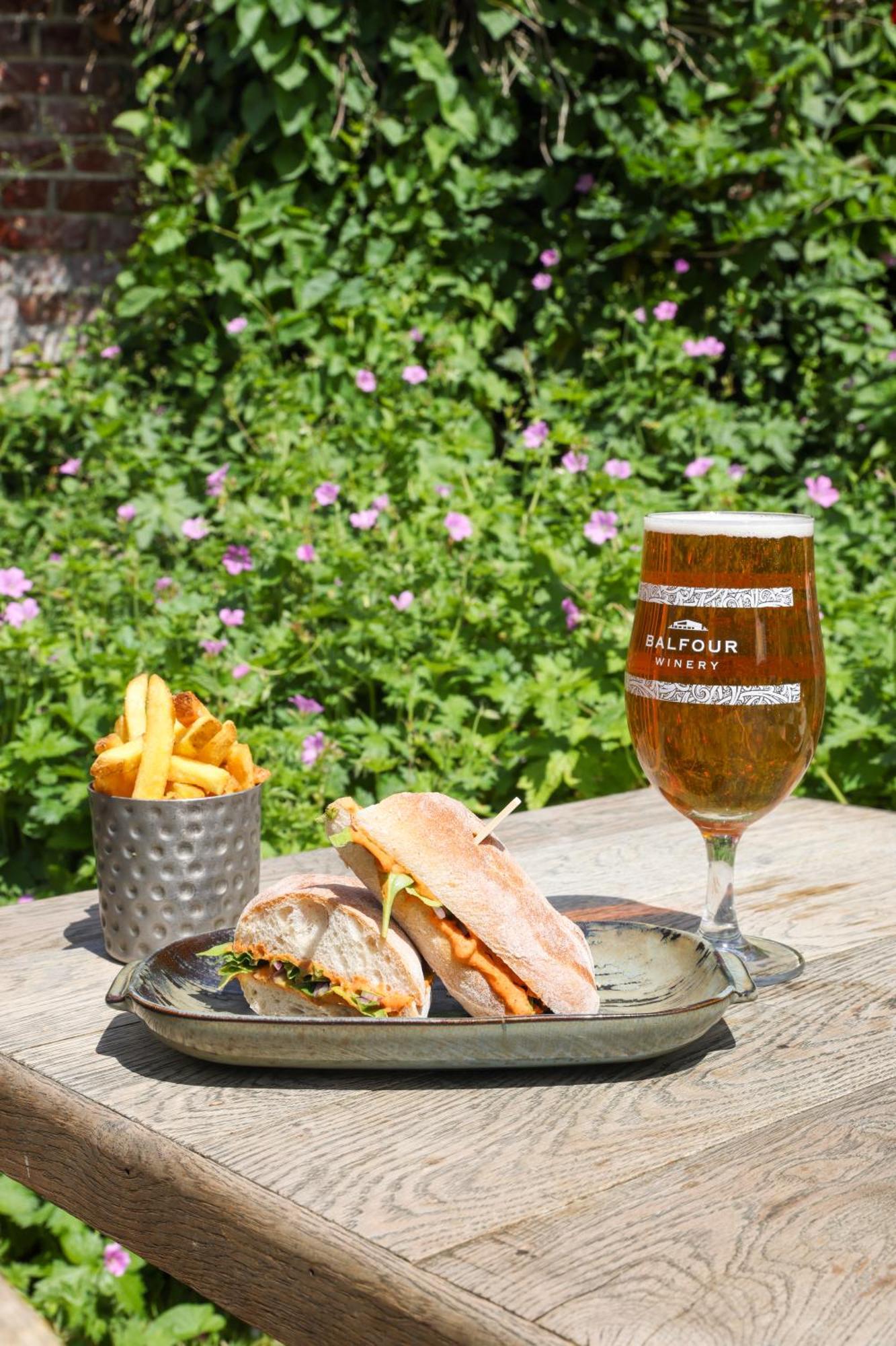 The Tickled Trout Hotel Maidstone Eksteriør billede