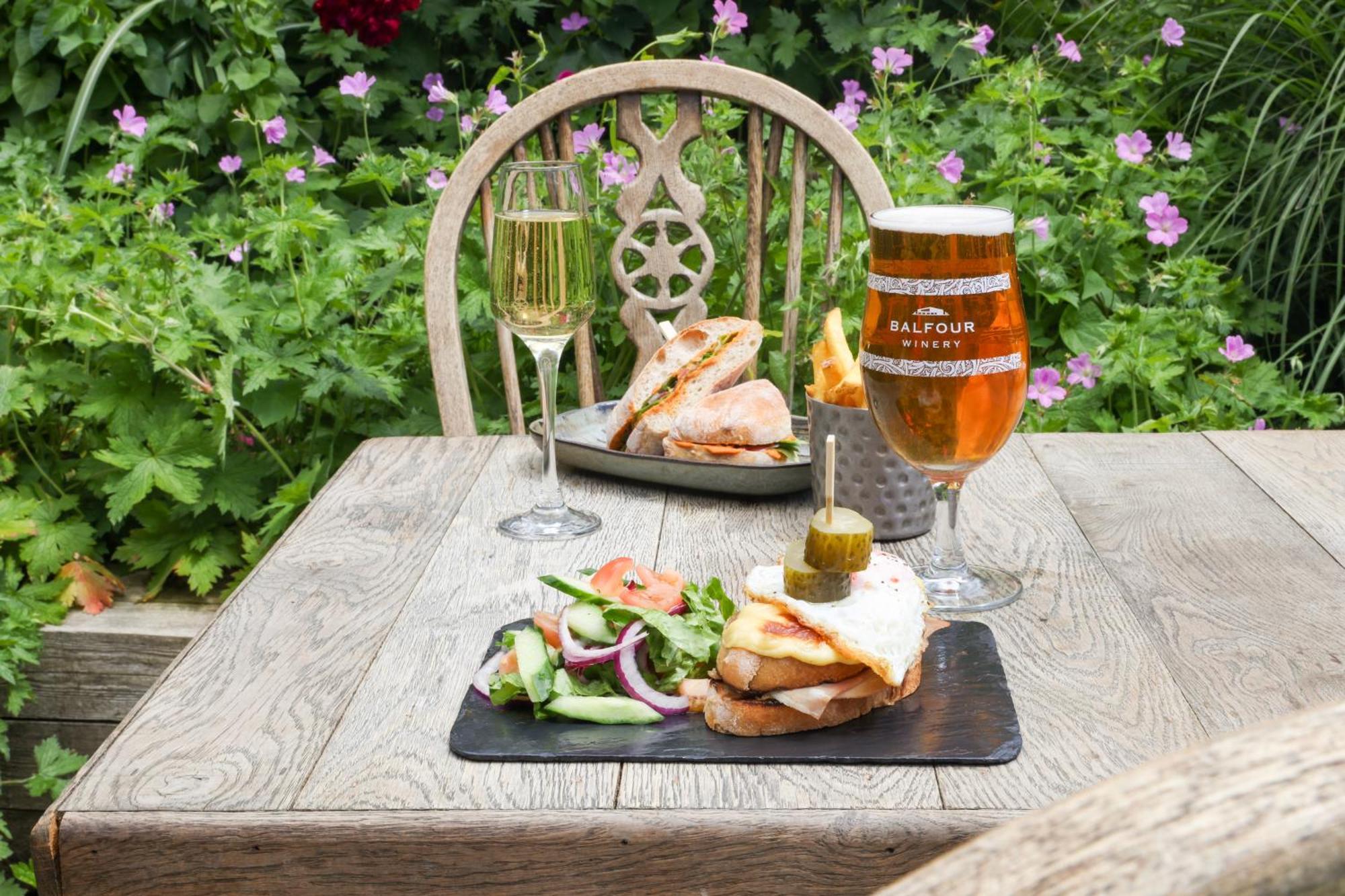 The Tickled Trout Hotel Maidstone Eksteriør billede