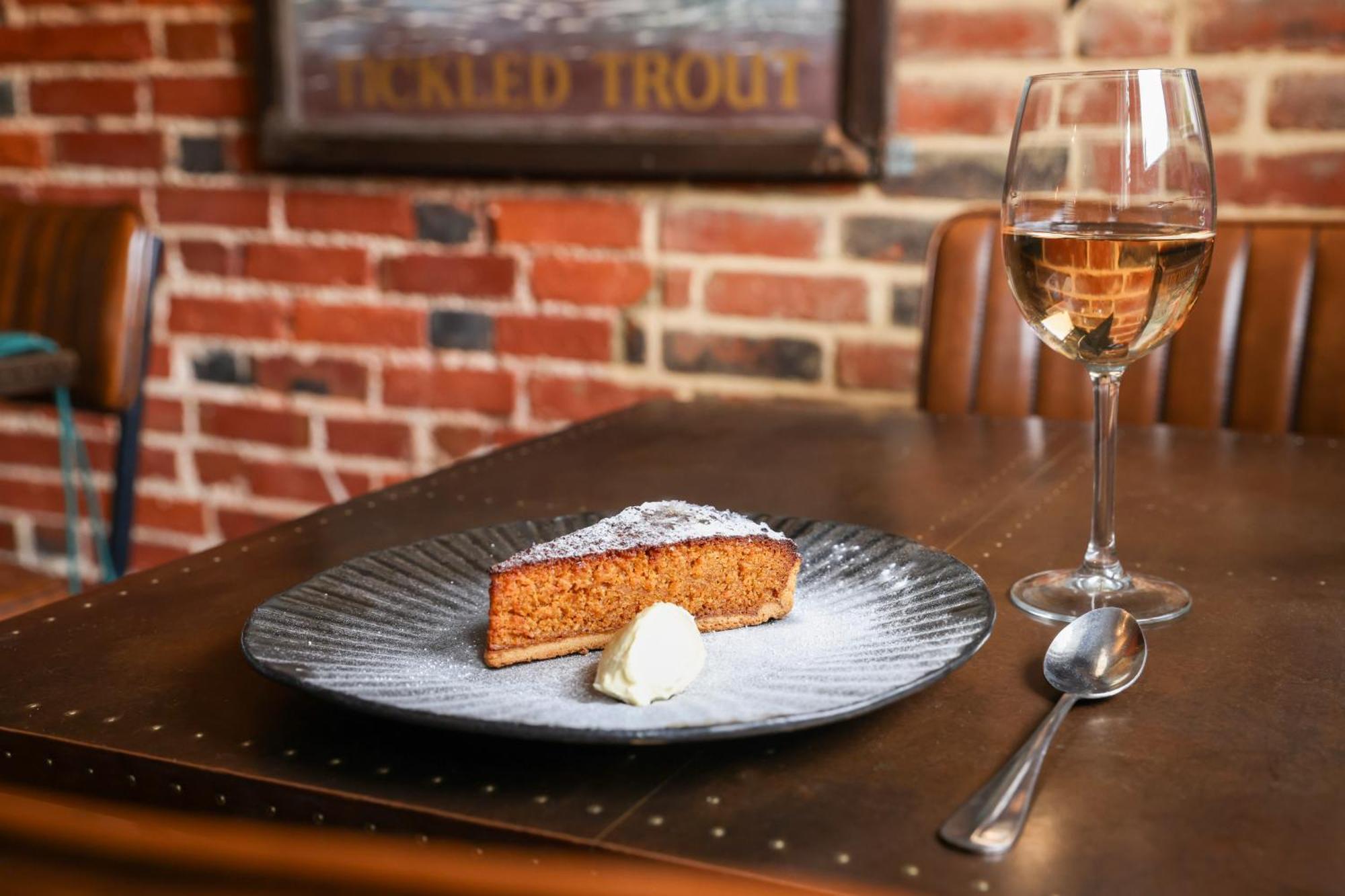 The Tickled Trout Hotel Maidstone Eksteriør billede